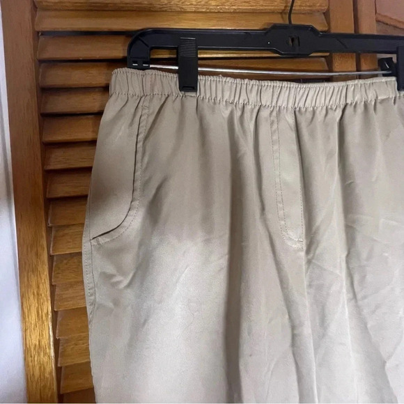 Components Women’s Khaki Dress Pants Size 14P - Picture 4 of 5